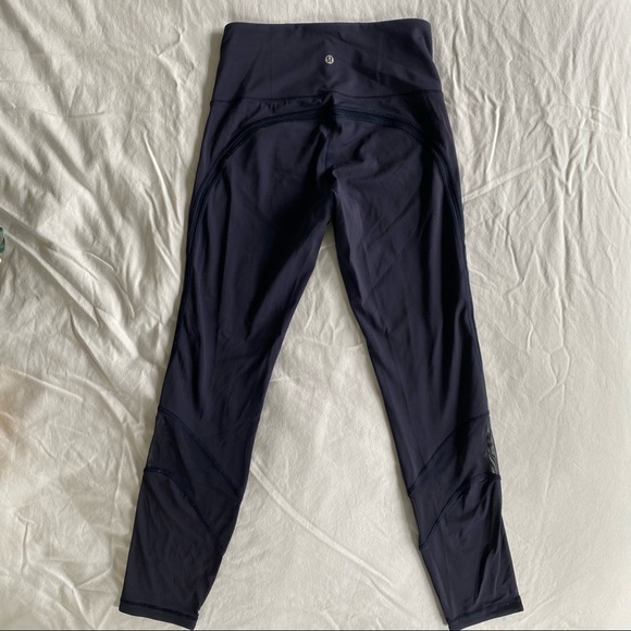 Lululemon Fresh in Mesh Tight (25”) - Picture 3 of 8